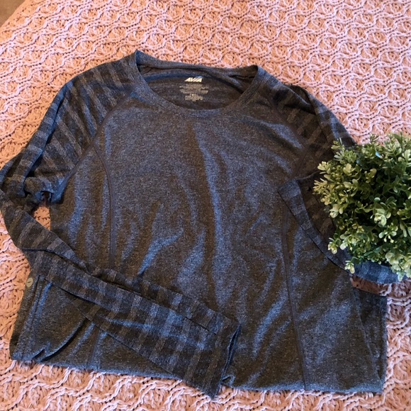 Avia Tops - 3/$10 GREY LONG SLEEVE ATHLETIC TOP. AVIA. SIZE LG